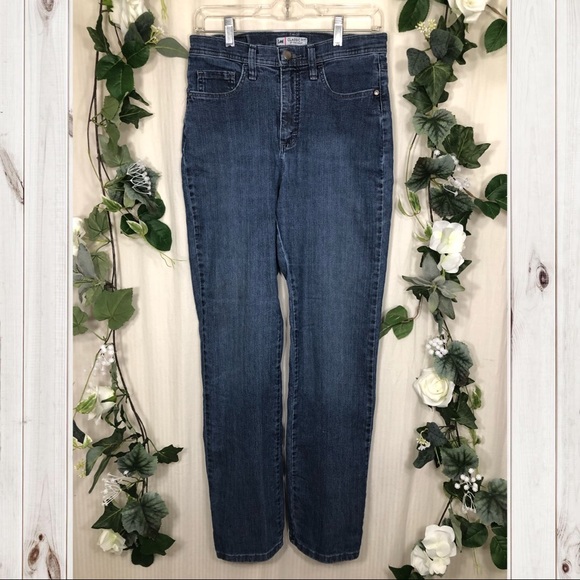 Lee Denim - Vintage Lee Classic Fit at the Waist Jeans!